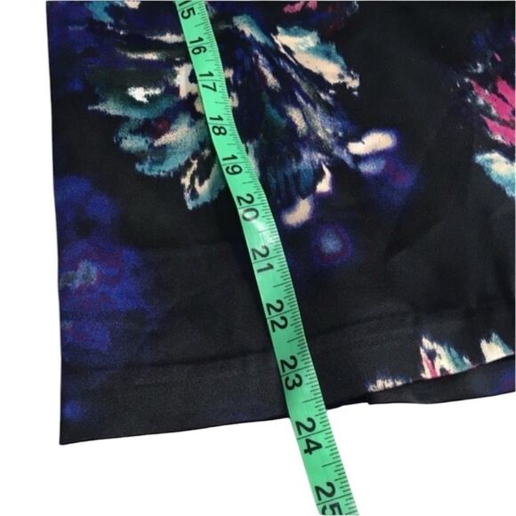 ELLEN TRACY CIRCLE MULTI COLOR FLORAL SKIRT SZ 8 ART TO WEAR - Picture 7 of 11